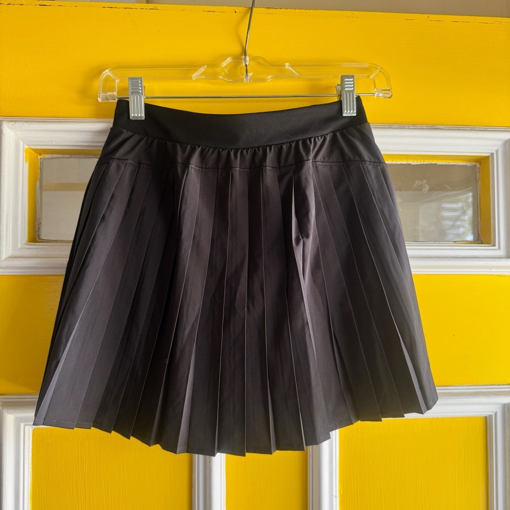 SPANX Get‎ Moving Pleated Skirt Very Black S/P Athletic Skort Skirts - Picture 2 of 4
